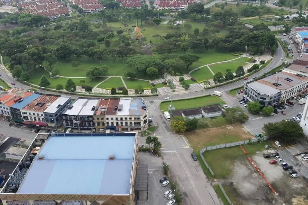 Cozy Sky Loft 5 Guests With Netflix & Facilities L28 Apartment Johor Bahru